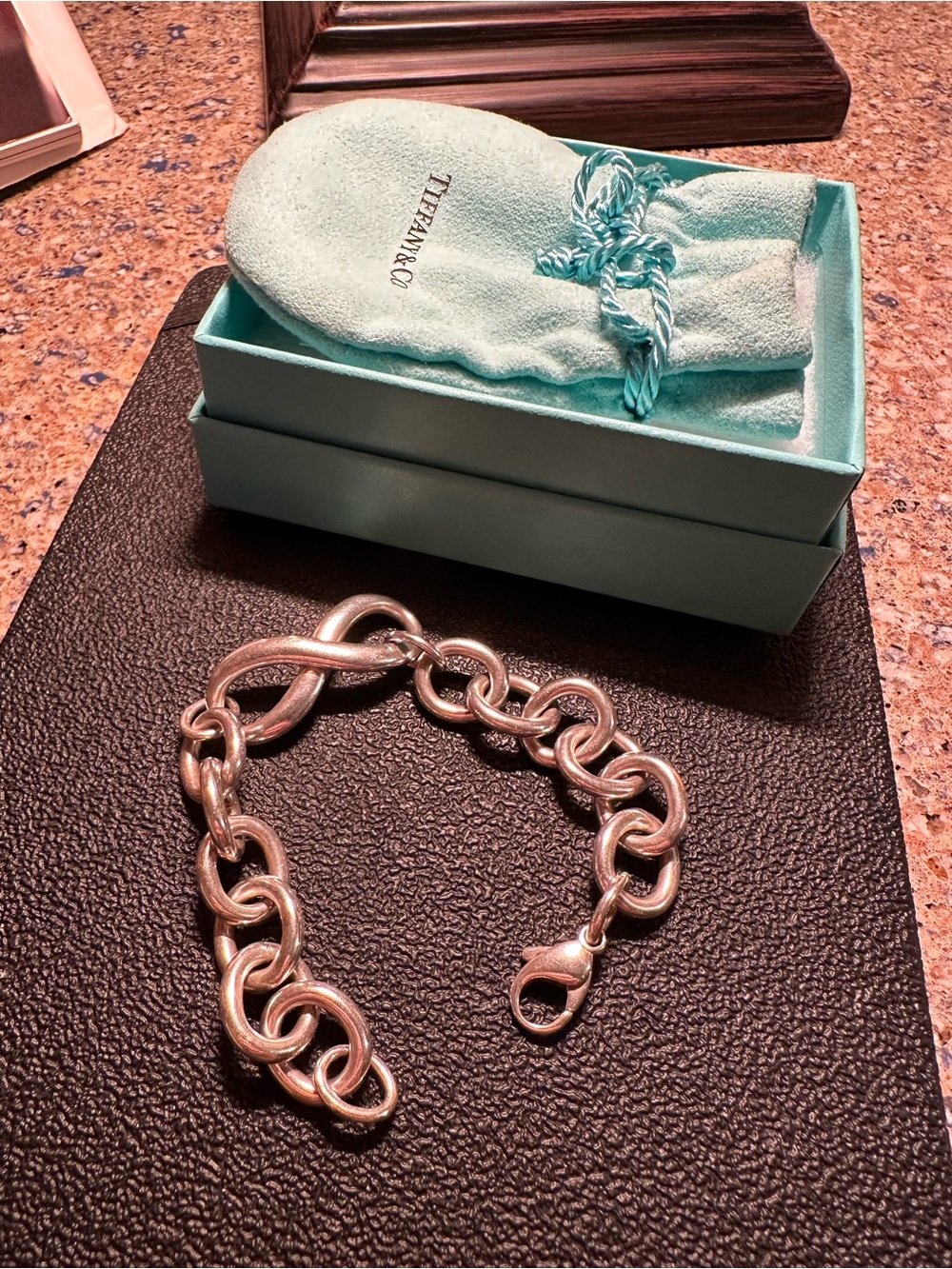 Authentic Tiffany & Co Sterling Silver Large Infinity Link Bracelet 6.75-7”